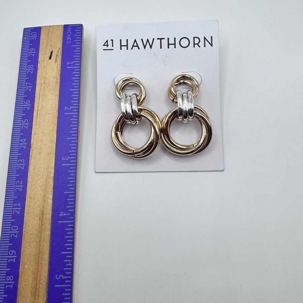 41 Hawthorn Gold And Silver Tone Interlocking Hoop Earrings Fashion Classic - Picture 5 of 5
